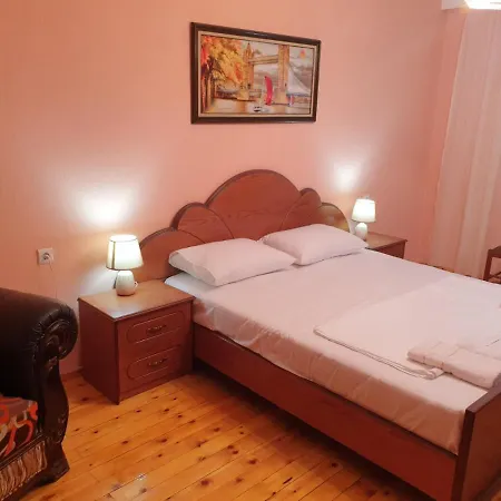 Jordhani's House בית הארחה *
